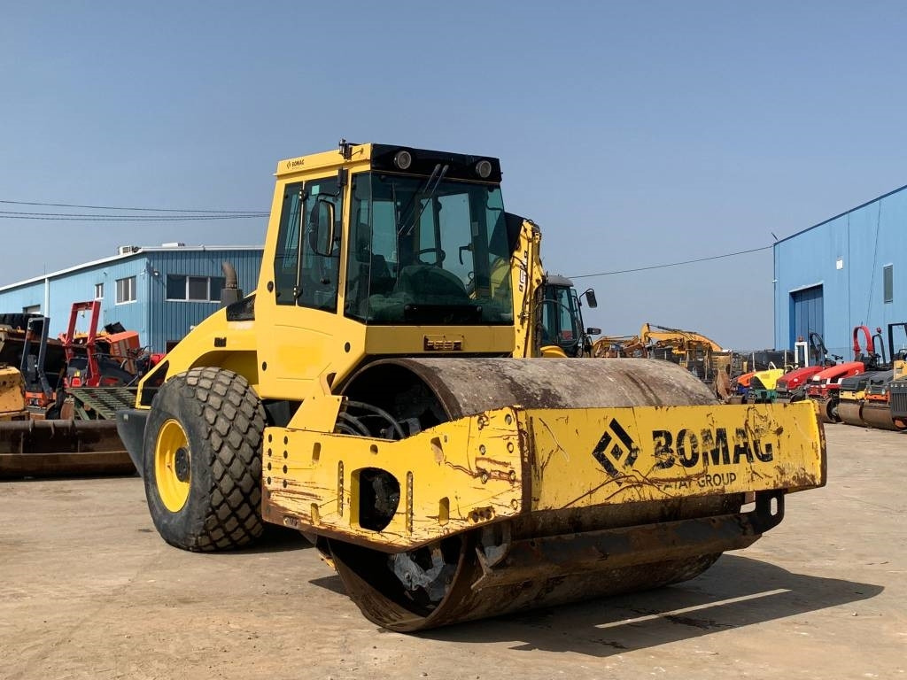 Bomag BW 219 D H-4 - Компактор: фото 1 Bomag BW 219 D H-4 - Компактор: фото 1