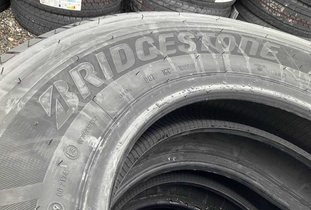Bridgestone Duravis 215/70 R15C TYRES - Шина для Грузовиков: фото 2 Bridgestone Duravis 215/70 R15C TYRES - Шина для Грузовиков: фото 2
