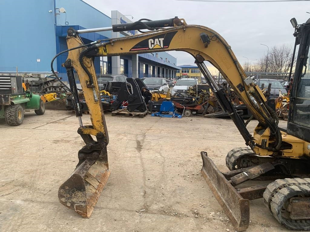 CAT 302.5 - Мини-экскаватор: фото 4 CAT 302.5 - Мини-экскаватор: фото 4
