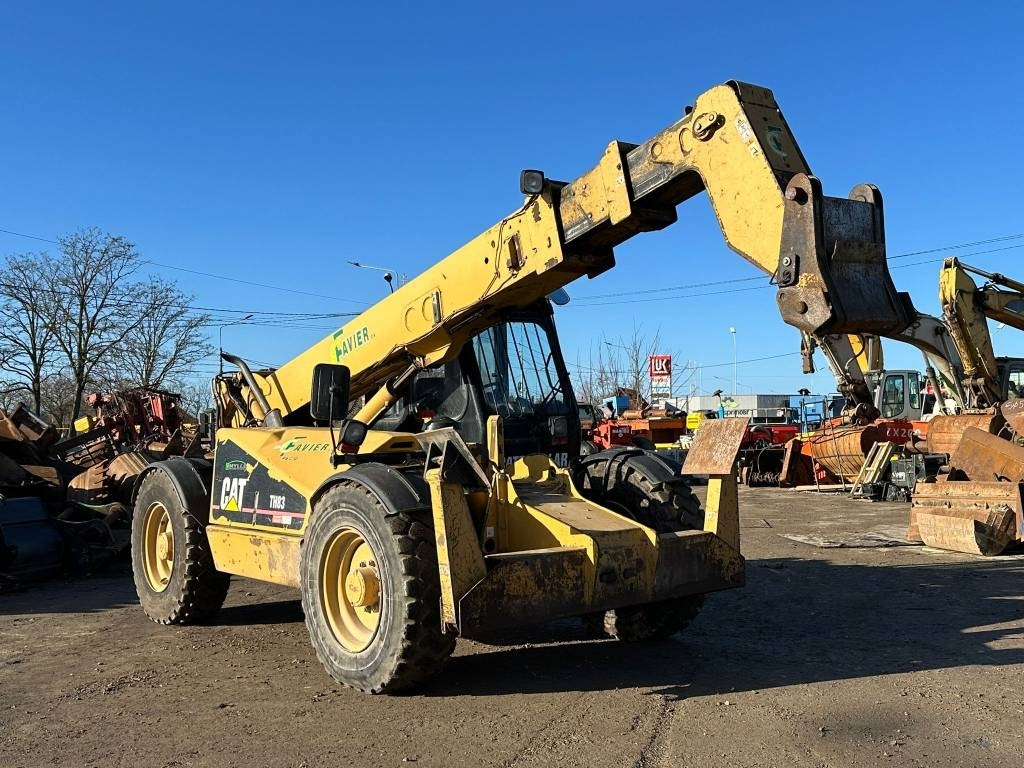 CAT TH 83 - Телескопический погрузчик: фото 5 CAT TH 83 - Телескопический погрузчик: фото 5