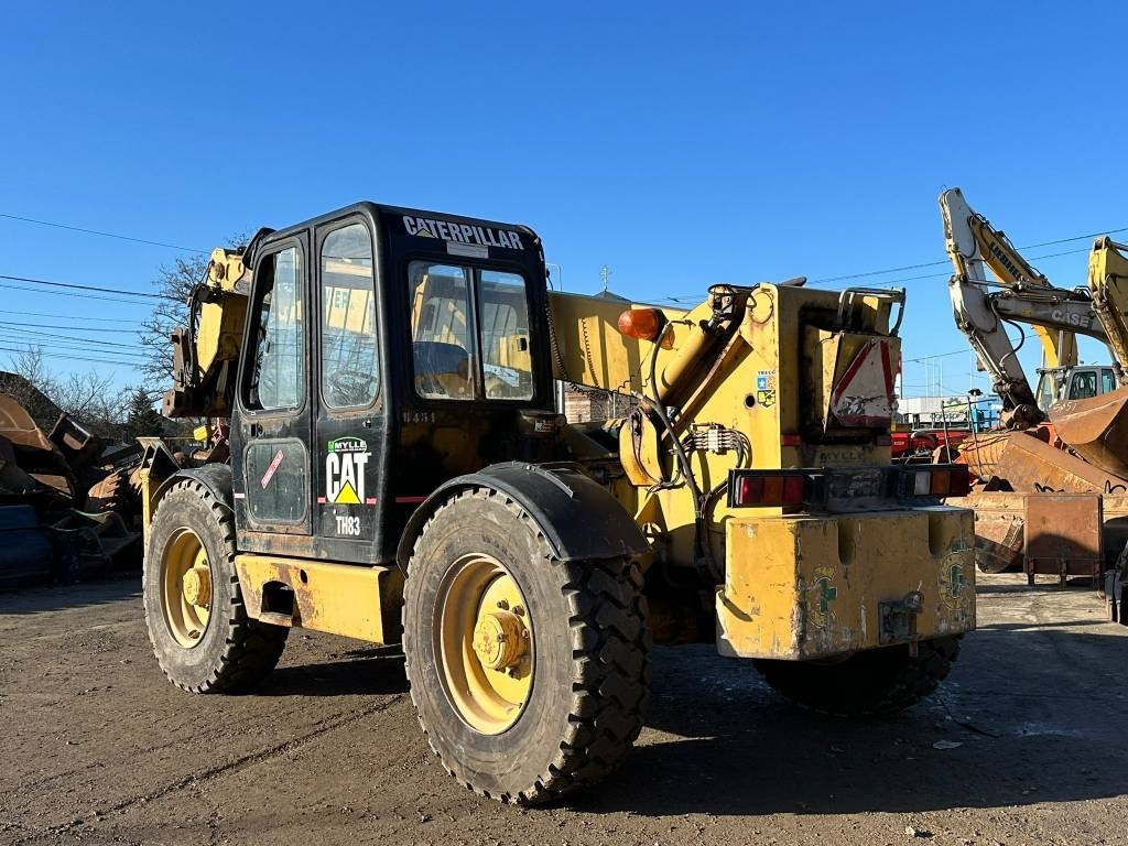 CAT TH 83 - Телескопический погрузчик: фото 2 CAT TH 83 - Телескопический погрузчик: фото 2
