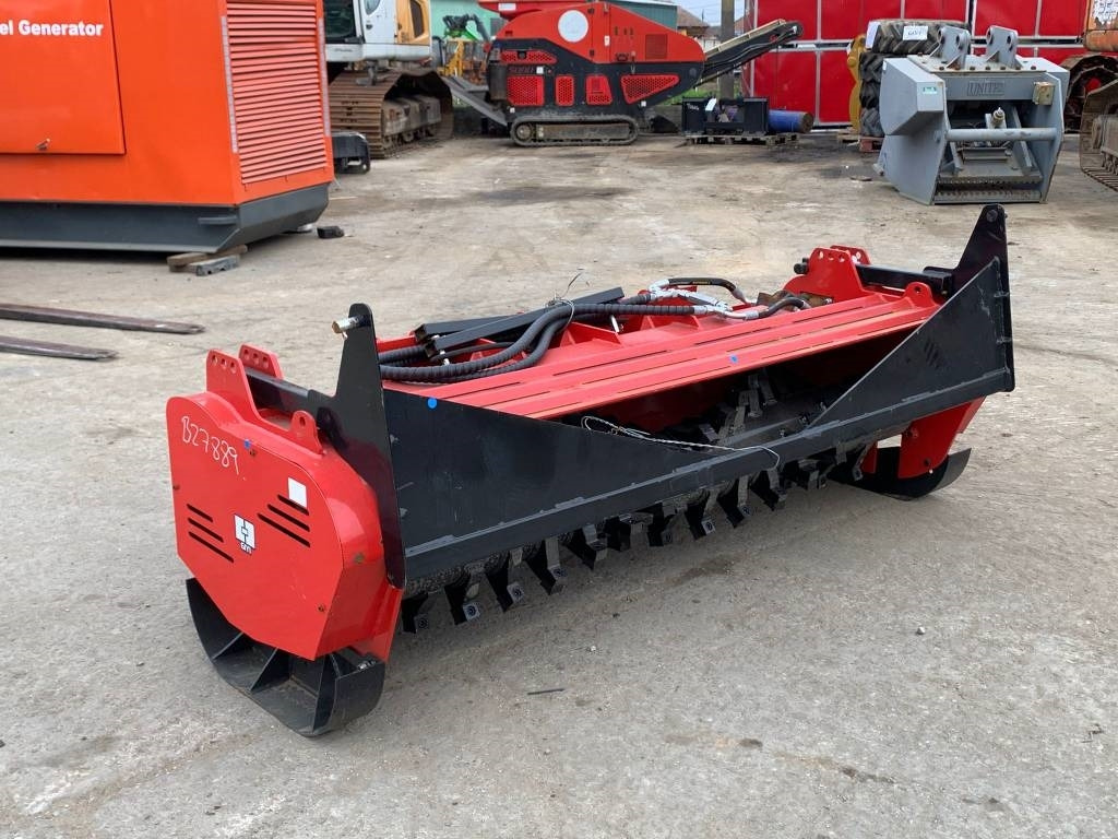 GIYI 1.80 - Лесной мульчер: фото 1 GIYI 1.80 - Лесной мульчер: фото 1