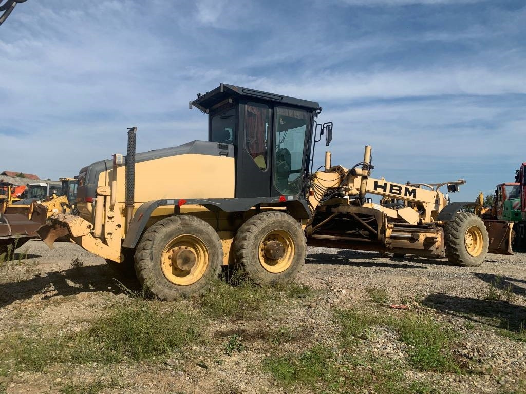 HBM-Nobas BG190T-3 - Грейдер: фото 2 HBM-Nobas BG190T-3 - Грейдер: фото 2