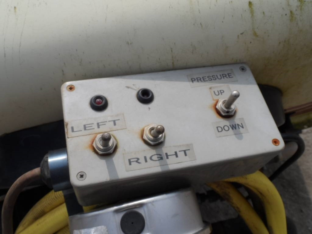 Hardi 1000 - Прицепной опрыскиватель: фото 4 Hardi 1000 - Прицепной опрыскиватель: фото 4