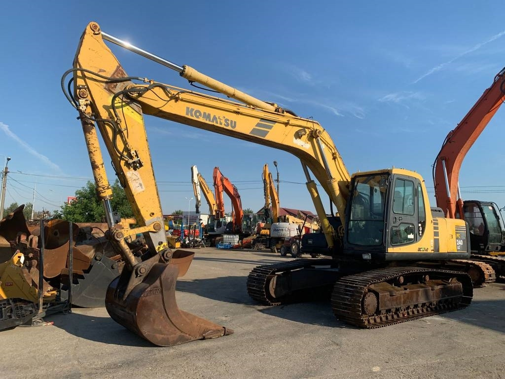 Komatsu PC 240 NLC-6K - Гусеничный экскаватор: фото 1 Komatsu PC 240 NLC-6K - Гусеничный экскаватор: фото 1
