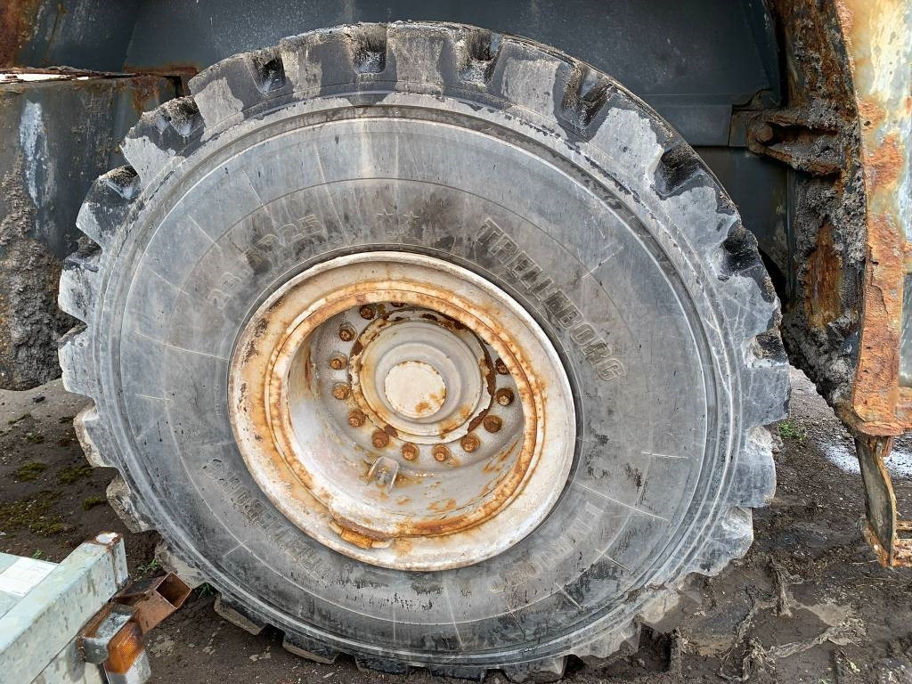 Liebherr L 550 2Plus2 FOR PARTS - Колёсный погрузчик: фото 4 Liebherr L 550 2Plus2 FOR PARTS - Колёсный погрузчик: фото 4