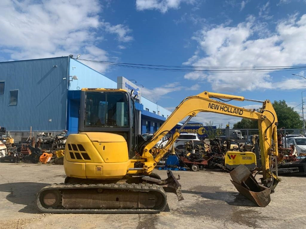 New Holland EH 45  - Мини-экскаватор: фото 3 New Holland EH 45  - Мини-экскаватор: фото 3