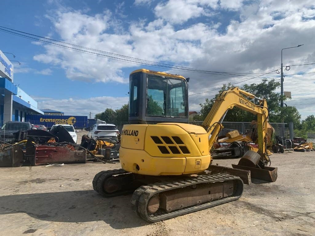 New Holland EH 45  - Мини-экскаватор: фото 4 New Holland EH 45  - Мини-экскаватор: фото 4