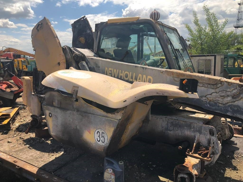 New Holland LM 430 FOR PARTS - Телескопический погрузчик: фото 2 New Holland LM 430 FOR PARTS - Телескопический погрузчик: фото 2
