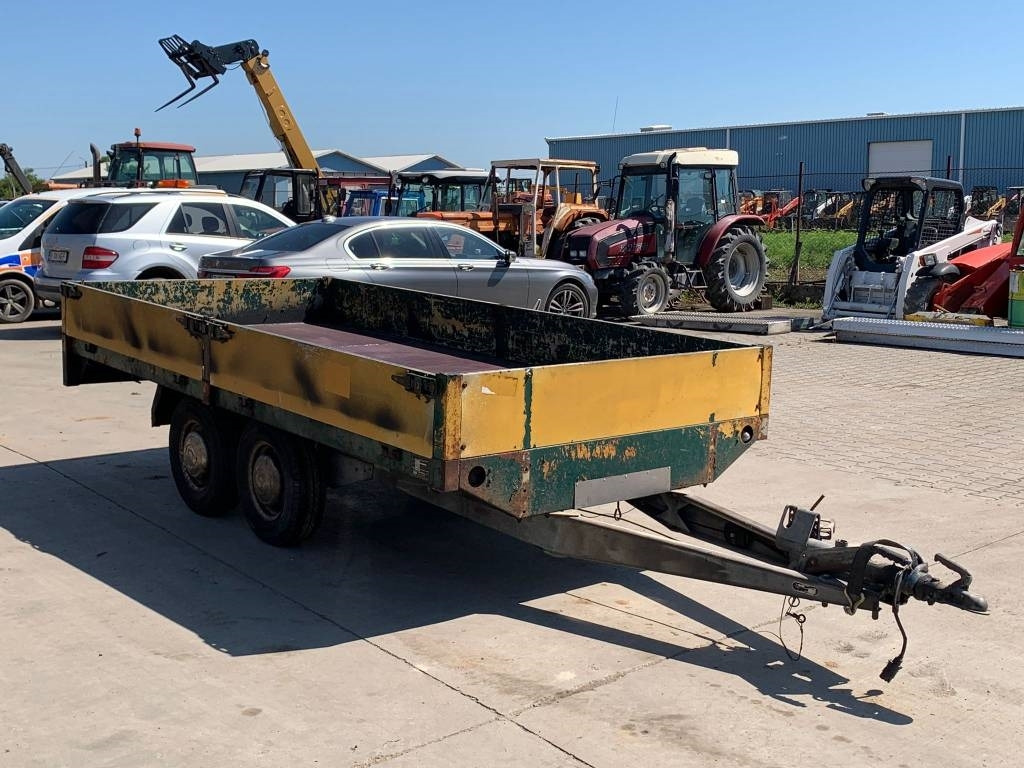 Saris P2000 - Прицеп для легкового автомобиля: фото 2 Saris P2000 - Прицеп для легкового автомобиля: фото 2