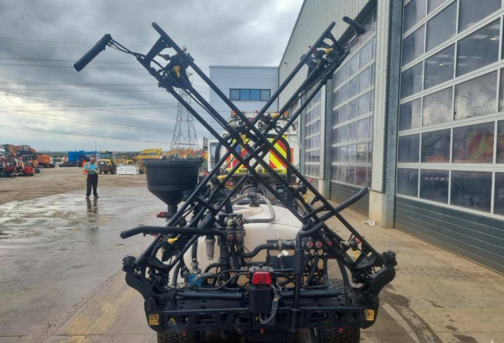 Toro Multi Pro 1750 - Самоходный опрыскиватель: фото 4 Toro Multi Pro 1750 - Самоходный опрыскиватель: фото 4