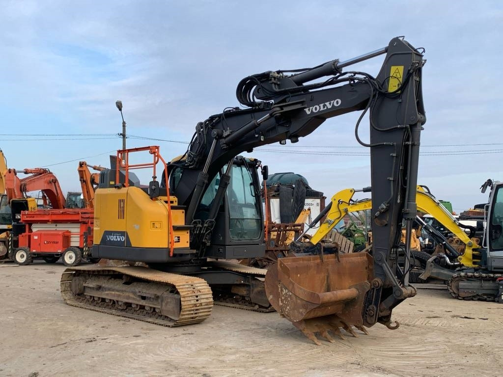 Volvo ECR145EL  - Гусеничный экскаватор: фото 5 Volvo ECR145EL  - Гусеничный экскаватор: фото 5