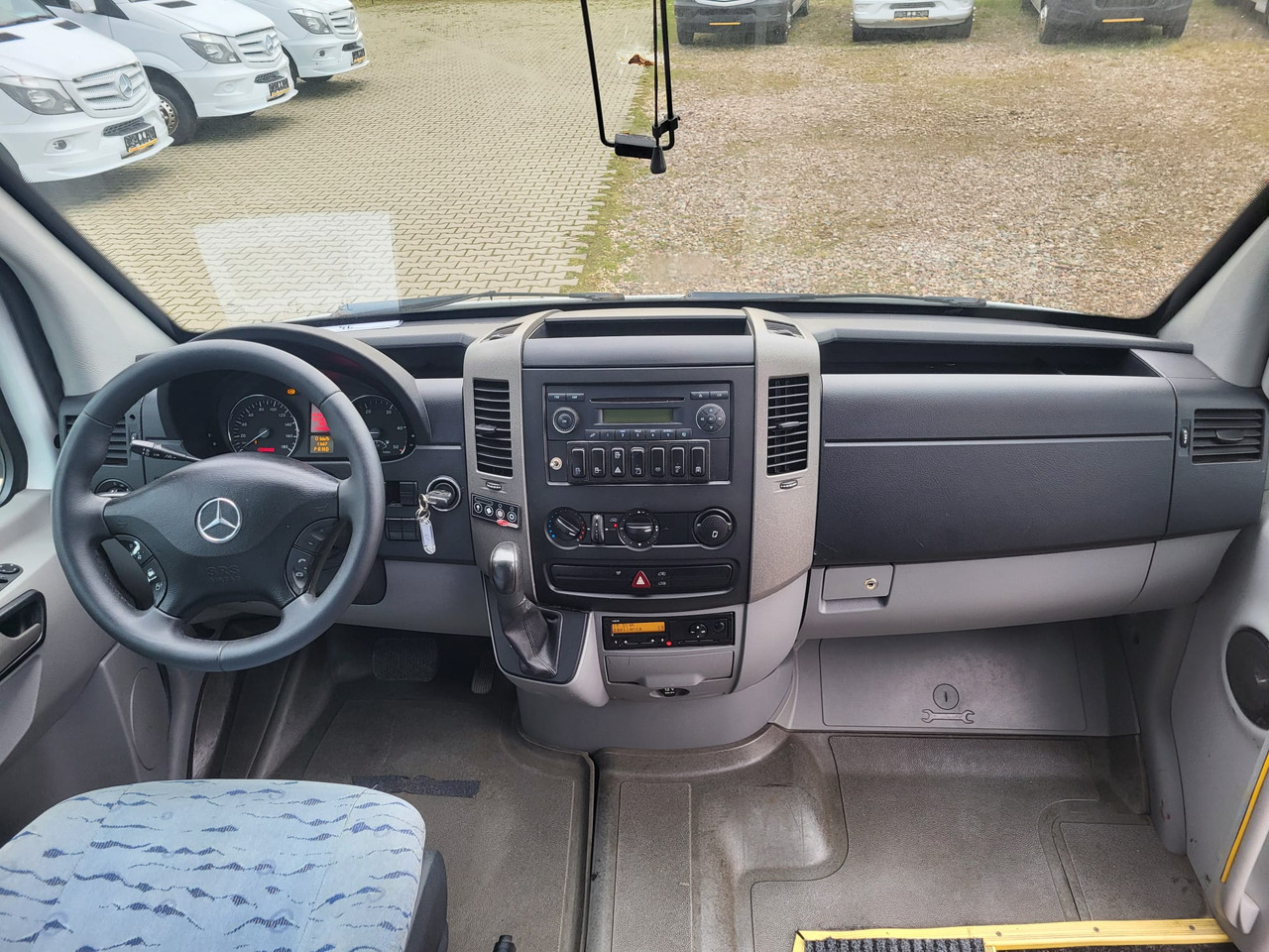 Mercedes-Benz Sprinter 518 CDI - 24 places + standing - Микроавтобус, Пассажирский фургон: фото 5 Mercedes-Benz Sprinter 518 CDI - 24 places + standing - Микроавтобус, Пассажирский фургон: фото 5