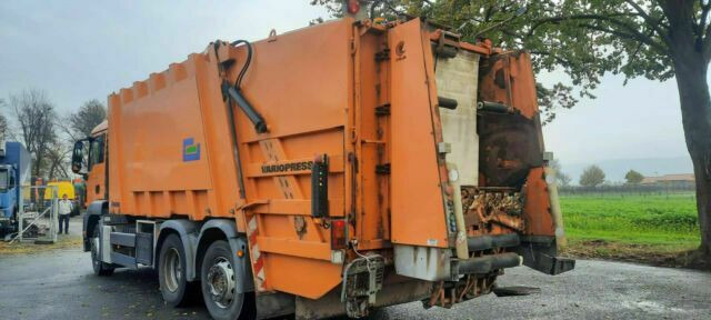 MAN 26.320 Müllwagen Faun Variopress - Мусоровоз: фото 4 MAN 26.320 Müllwagen Faun Variopress - Мусоровоз: фото 4