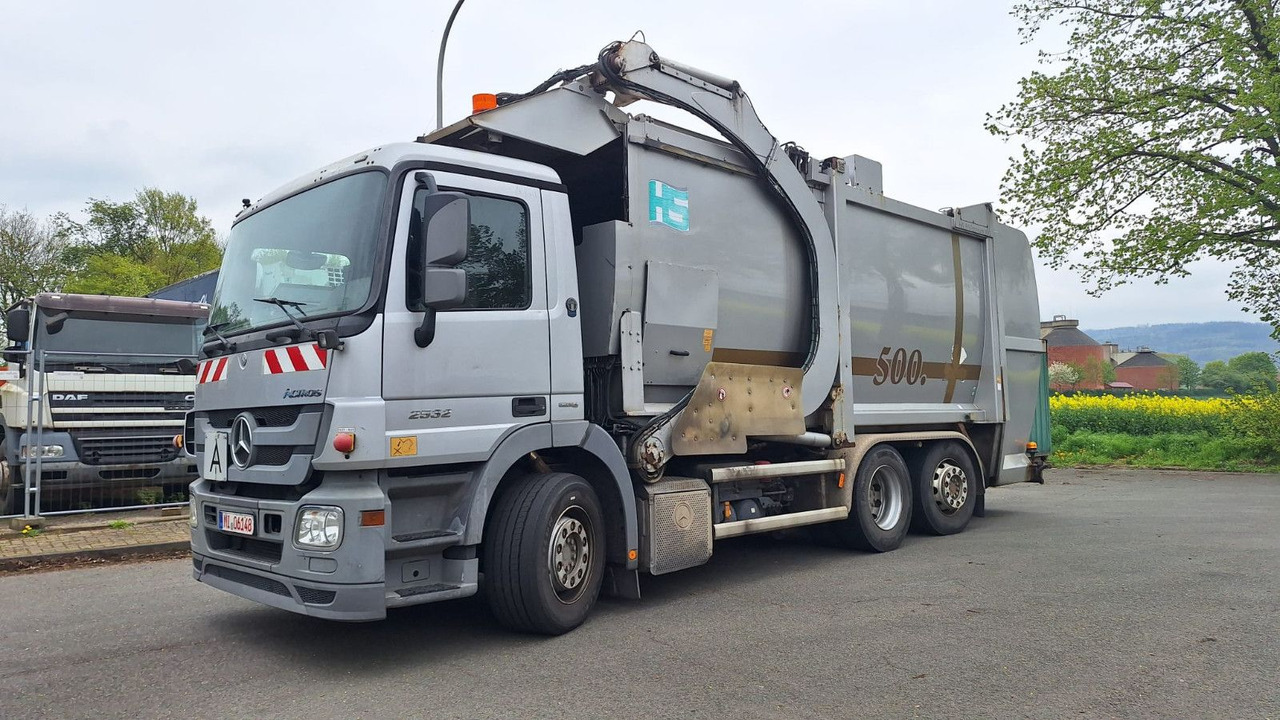 Mercedes-Benz 2532 Actros Überkopflader - Мусоровоз: фото 1 Mercedes-Benz 2532 Actros Überkopflader - Мусоровоз: фото 1
