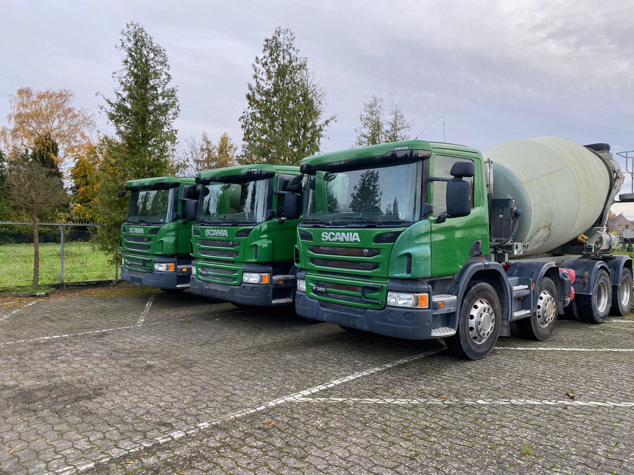 Scania 2x P360 Betonmischer 8x4 Blatt/Blatt E6 2 stück - Автобетоносмеситель: фото 3 Scania 2x P360 Betonmischer 8x4 Blatt/Blatt E6 2 stück - Автобетоносмеситель: фото 3