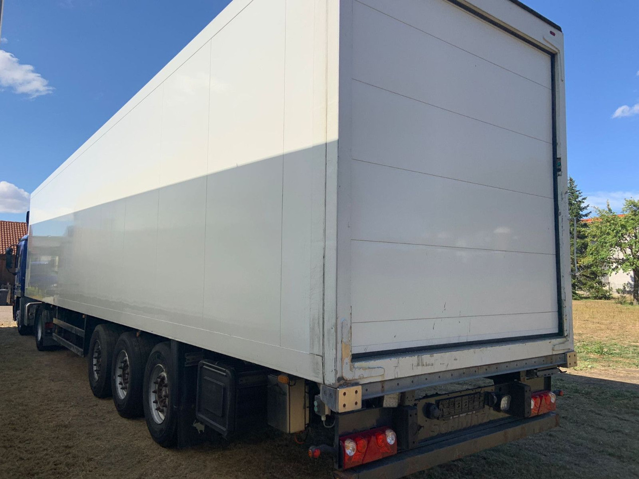 Schmitz Cargobull SKO 24 Tiefkühler 3Achser SAF - Полуприцеп-фургон: фото 1 Schmitz Cargobull SKO 24 Tiefkühler 3Achser SAF - Полуприцеп-фургон: фото 1