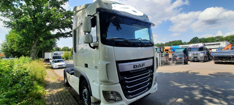 DAF XF106-460PS 1-Hand - Тягач: фото 1 DAF XF106-460PS 1-Hand - Тягач: фото 1
