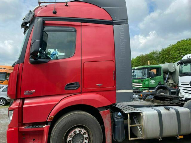 Mercedes-Benz 1842 Actros MP4 G.Haus/Hochdach Vollbaust - Тягач: фото 3 Mercedes-Benz 1842 Actros MP4 G.Haus/Hochdach Vollbaust - Тягач: фото 3