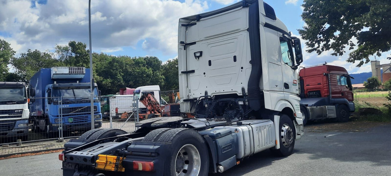 Mercedes-Benz Actros 1843LS Stream Space Kompressor:D9000 - Тягач: фото 4 Mercedes-Benz Actros 1843LS Stream Space Kompressor:D9000 - Тягач: фото 4