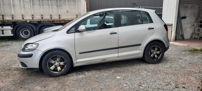 Volkswagen Golf Plus 1.9 TDI DSG DPF Comfortline - Хэтчбек: фото 4 Volkswagen Golf Plus 1.9 TDI DSG DPF Comfortline - Хэтчбек: фото 4