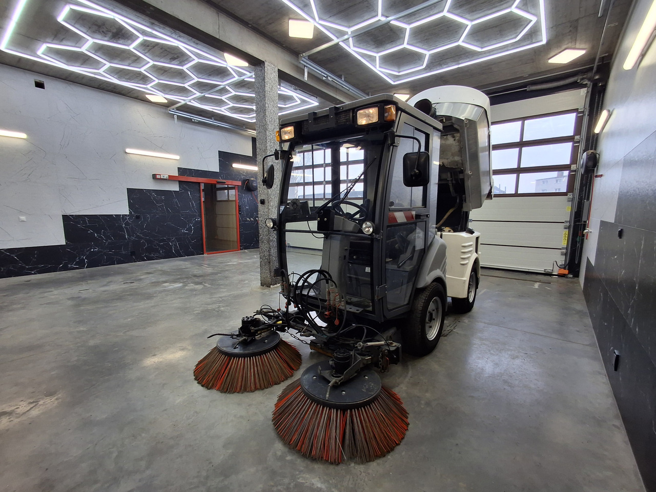 Hako Citymaster 1200 Zamiatarka Kehrmaschine Diesel - Подметально-уборочная машина: фото 2 Hako Citymaster 1200 Zamiatarka Kehrmaschine Diesel - Подметально-уборочная машина: фото 2