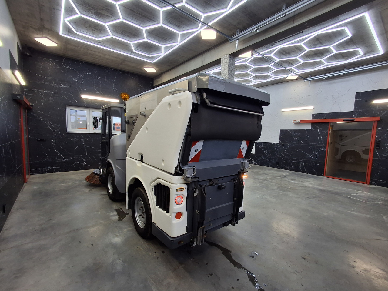 Hako Citymaster 1600 Euro 6 PM 2.5 Zamiatarka Kehrmaschine - Подметально-уборочная машина: фото 3 Hako Citymaster 1600 Euro 6 PM 2.5 Zamiatarka Kehrmaschine - Подметально-уборочная машина: фото 3