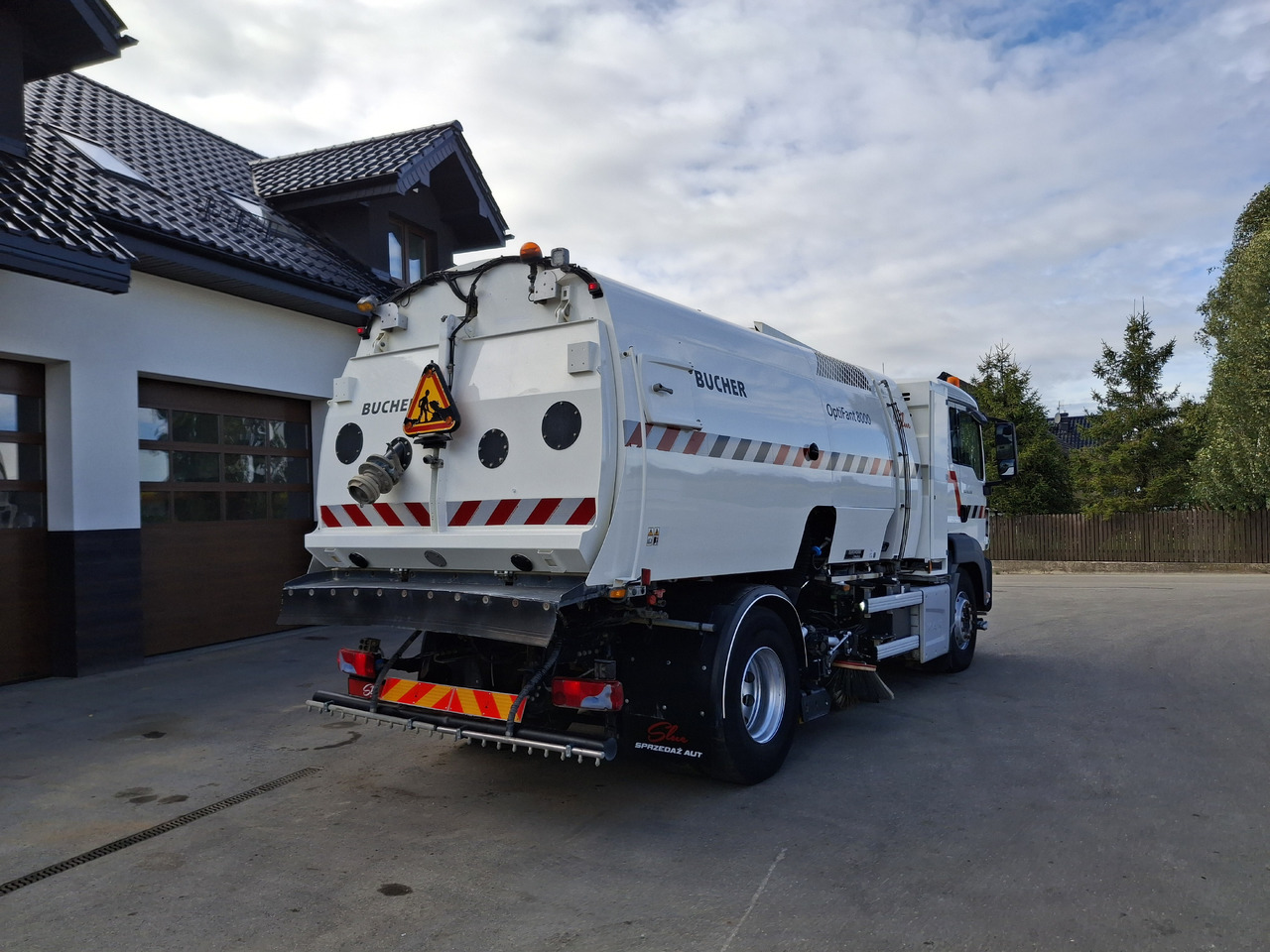 MAN TGS 18.320 Zamiatarka Kehrmaschine BUCHER OptiFant 8000 Karcher Euro 6 PM10 L/R Hochdruckreinigung - Подметально-уборочная машина: фото 4 MAN TGS 18.320 Zamiatarka Kehrmaschine BUCHER OptiFant 8000 Karcher Euro 6 PM10 L/R Hochdruckreinigung - Подметально-уборочная машина: фото 4