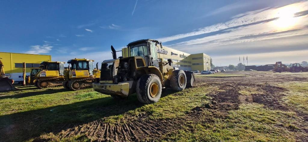 New Holland W 190 B - Колёсный погрузчик: фото 2 New Holland W 190 B - Колёсный погрузчик: фото 2