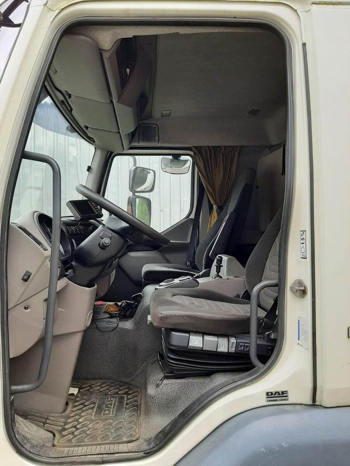 DAF FA 45.180 4X2 KITCHEN - Грузовик с закрытым кузовом: фото 5 DAF FA 45.180 4X2 KITCHEN - Грузовик с закрытым кузовом: фото 5
