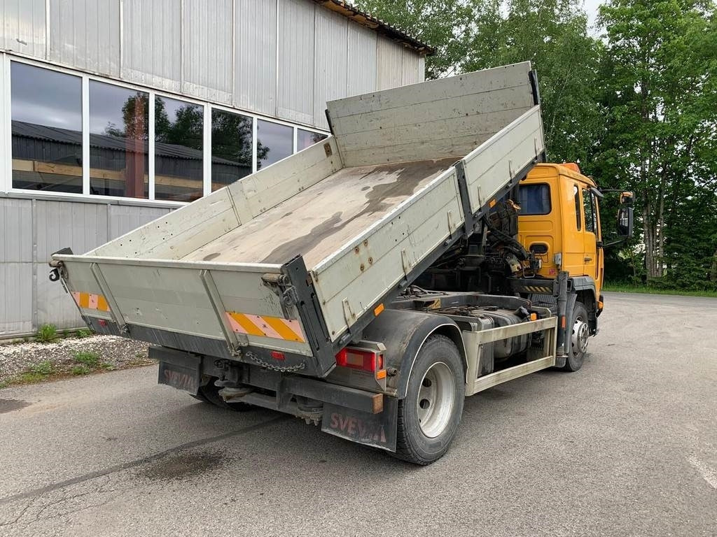 Volvo FL615 + HIAB 027-2 - Самосвал: фото 4 Volvo FL615 + HIAB 027-2 - Самосвал: фото 4