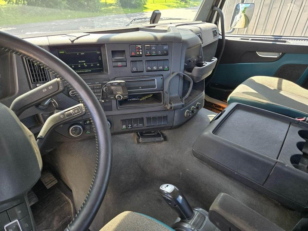 Крюковой мультилифт Volvo FMX450 6X2 JOAB: фото 17