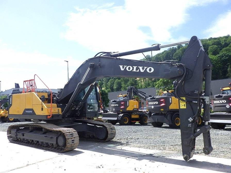 Volvo EC 300 E - Гусеничный экскаватор: фото 3 Volvo EC 300 E - Гусеничный экскаватор: фото 3