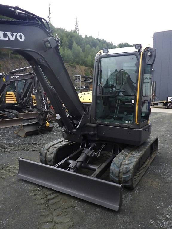 Volvo ECR 58 D mit Tiltrotator Steelwrist - Мини-экскаватор: фото 2 Volvo ECR 58 D mit Tiltrotator Steelwrist - Мини-экскаватор: фото 2