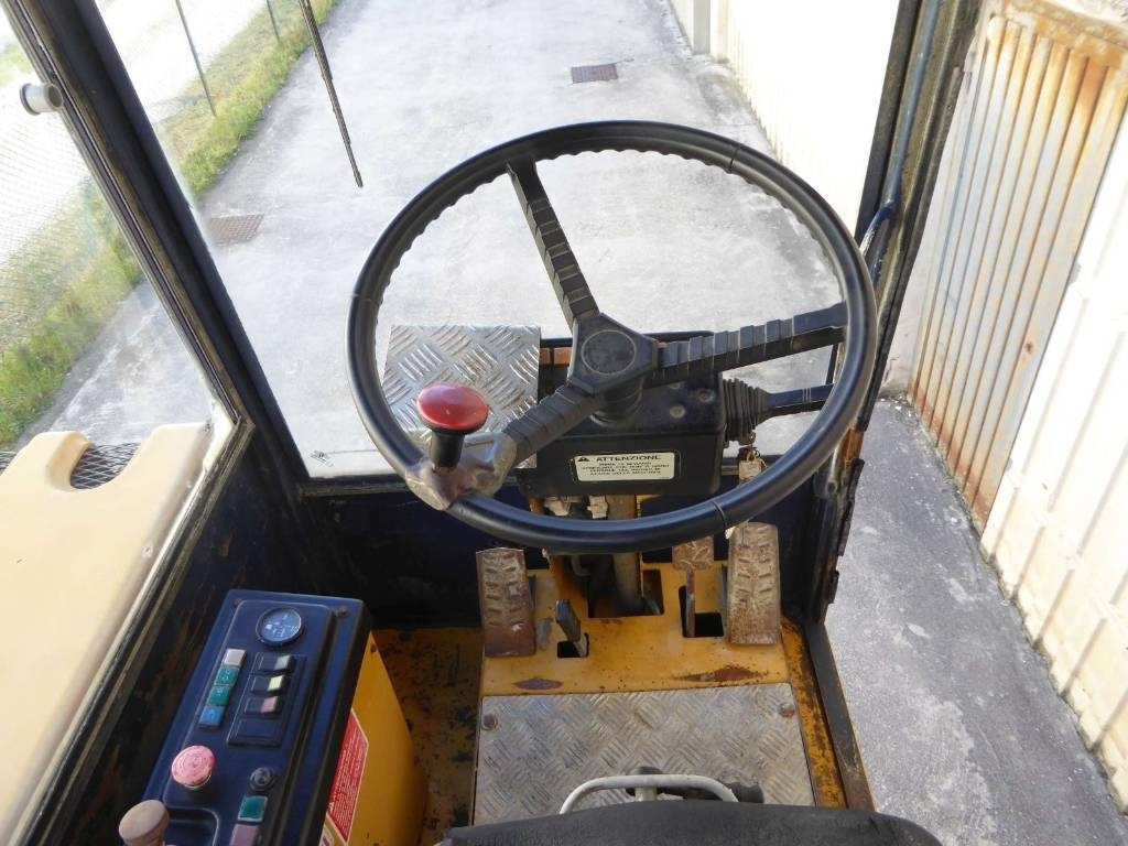 Fiori DB400E - Автобетоносмеситель: фото 3 Fiori DB400E - Автобетоносмеситель: фото 3