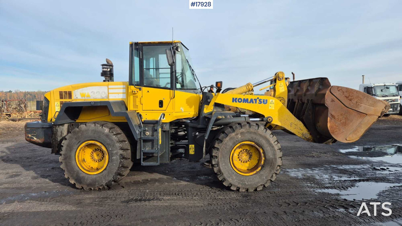 Wheel loader KOMATSU WA320-5H (2005) - Другая техника: фото 4 Wheel loader KOMATSU WA320-5H (2005) - Другая техника: фото 4