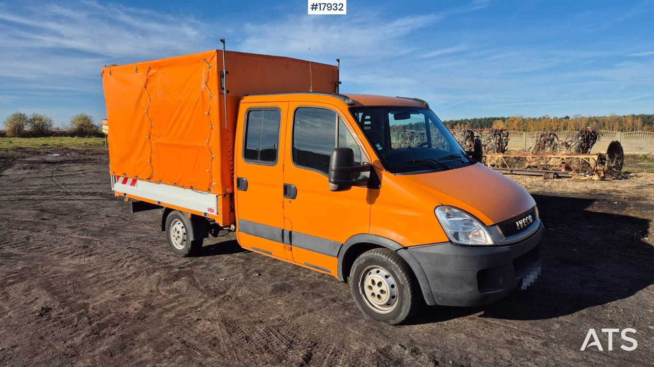 IVECO 35S14D double cab with box body (2011) - Тентованный фургон, Грузопассажирский фургон: фото 1 IVECO 35S14D double cab with box body (2011) - Тентованный фургон, Грузопассажирский фургон: фото 1