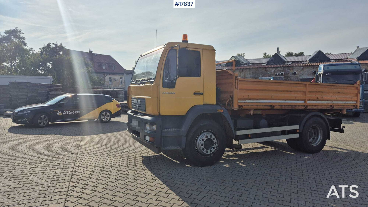 Tipper MAN 18.225 LC (2003) - Самосвал: фото 5 Tipper MAN 18.225 LC (2003) - Самосвал: фото 5