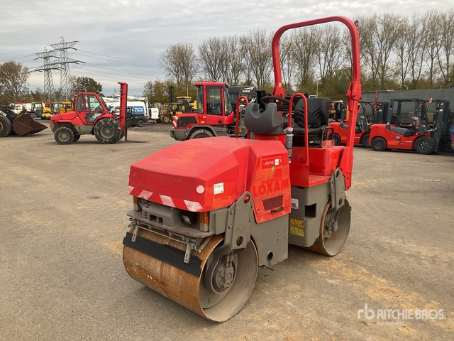 2013 Cat CB22 Double Drum Roller - Дорожный каток: фото 2 2013 Cat CB22 Double Drum Roller - Дорожный каток: фото 2