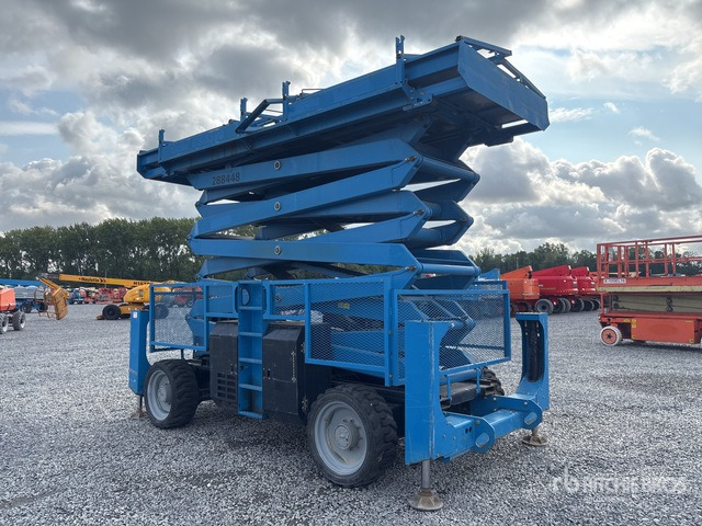 2015 Genie GS-5390 4x4 Diesel Scissor Lift - Ножничный подъемник: фото 3 2015 Genie GS-5390 4x4 Diesel Scissor Lift - Ножничный подъемник: фото 3