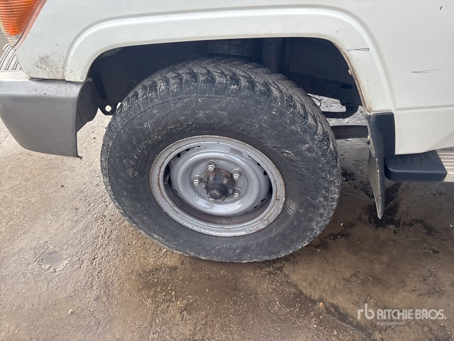 2020 Toyota Land Cruiser 4WD SUV - Внедорожник: фото 4 2020 Toyota Land Cruiser 4WD SUV - Внедорожник: фото 4