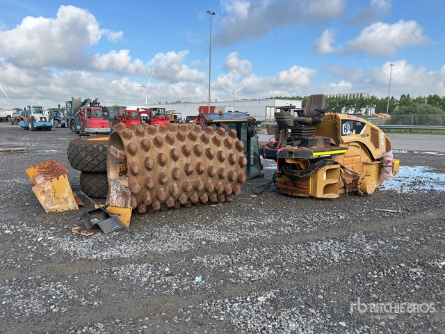 Cat CP76 Padfoot Drum Compactor - Косилка-измельчитель/ Мульчер: фото 2 Cat CP76 Padfoot Drum Compactor - Косилка-измельчитель/ Мульчер: фото 2