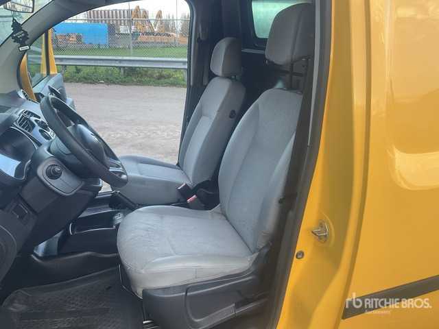 2017 Renault Kangoo Electric Cargo Van - Коммерческий автомобиль: фото 4 2017 Renault Kangoo Electric Cargo Van - Коммерческий автомобиль: фото 4
