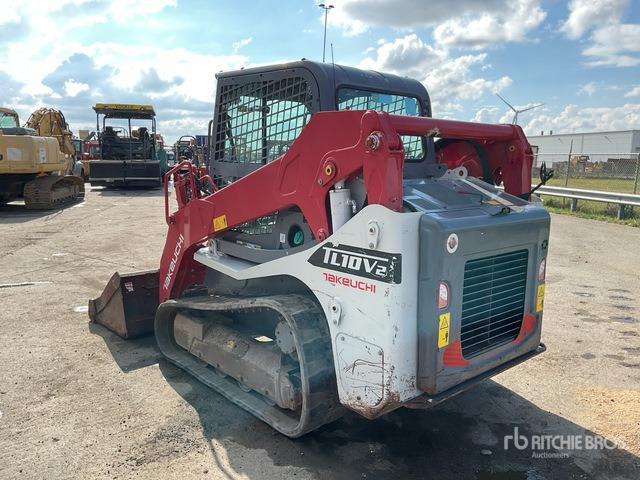 Takeuchi TL10V2 Compact Track Loader - Гусеничный мини-погрузчик: фото 1 Takeuchi TL10V2 Compact Track Loader - Гусеничный мини-погрузчик: фото 1