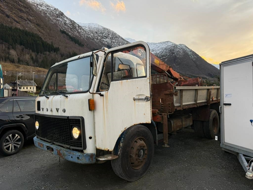 Volvo F 86 42 Hiab 550-2 - Автоманипулятор: фото 3 Volvo F 86 42 Hiab 550-2 - Автоманипулятор: фото 3