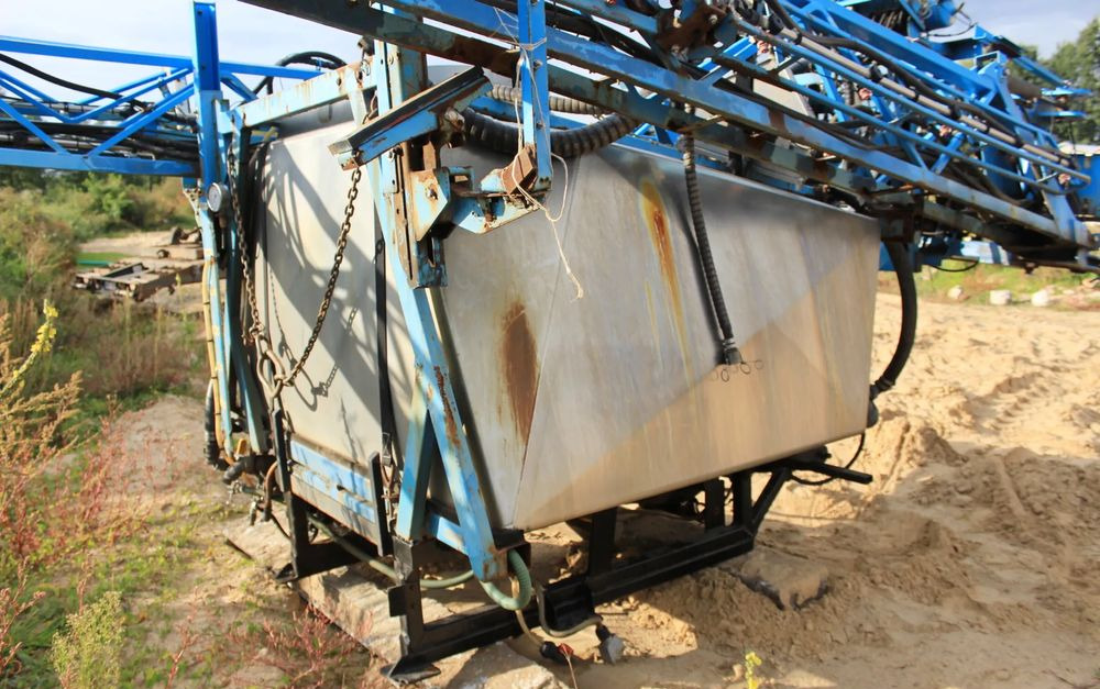 Inny Watson & Brookman 3200L - Опрыскиватель: фото 3 Inny Watson & Brookman 3200L - Опрыскиватель: фото 3