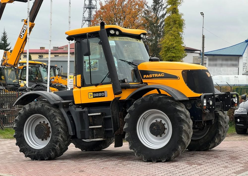 Трактор JCB Fastrac 3220: фото 8