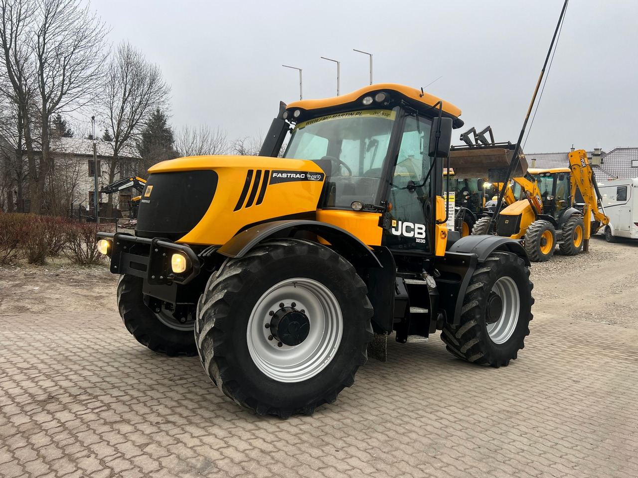 JCB Fastrac 3230 Xtra - Трактор: фото 1 JCB Fastrac 3230 Xtra - Трактор: фото 1