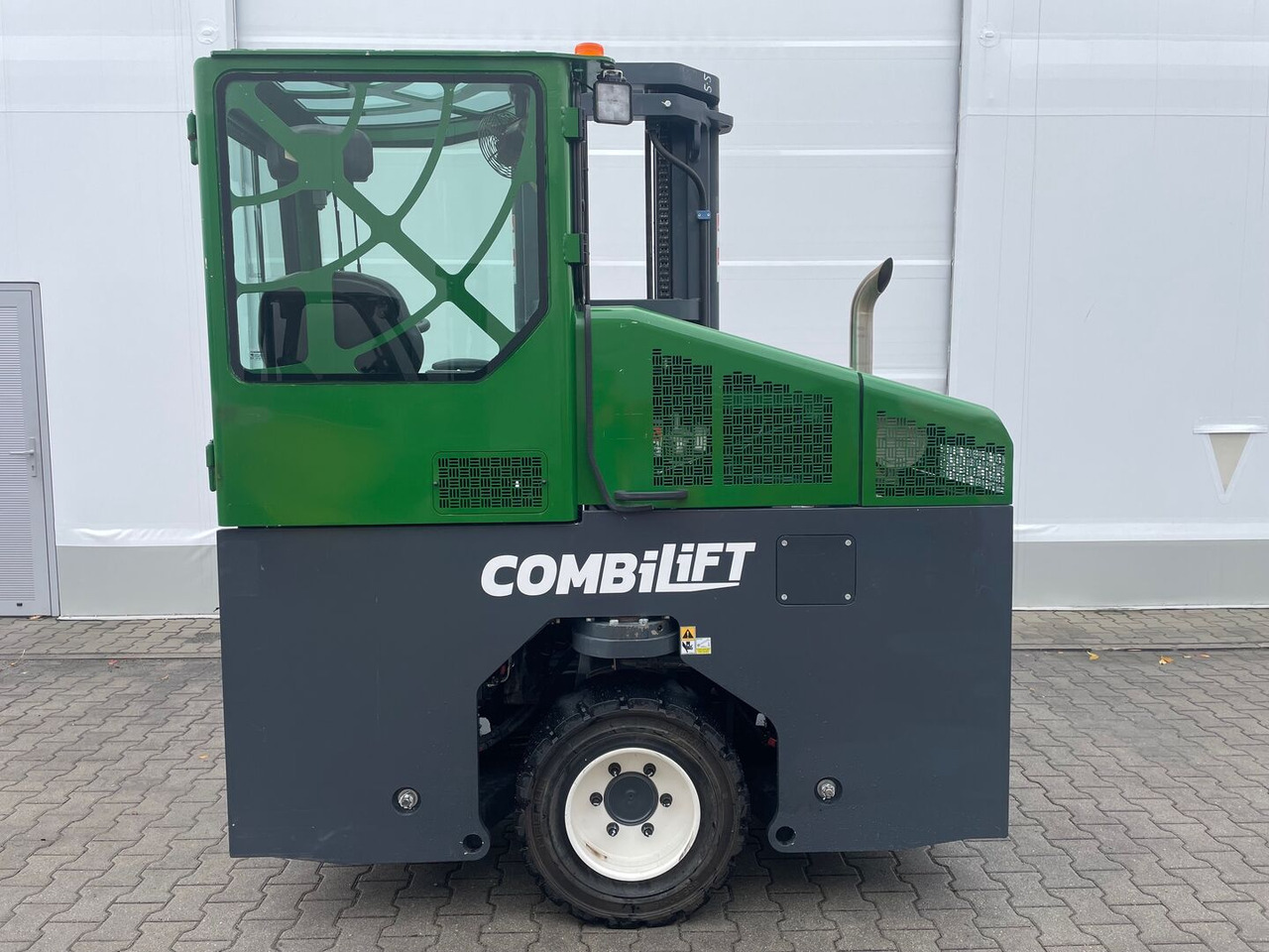 Combilift C4000 - Четырехсторонний погрузчик: фото 4 Combilift C4000 - Четырехсторонний погрузчик: фото 4
