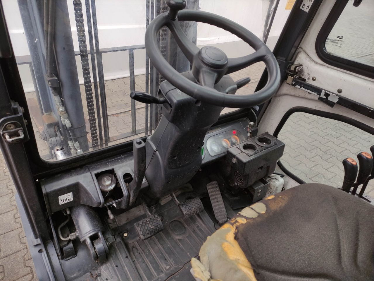 Doosan D25S-5 - Дизельный погрузчик: фото 5 Doosan D25S-5 - Дизельный погрузчик: фото 5